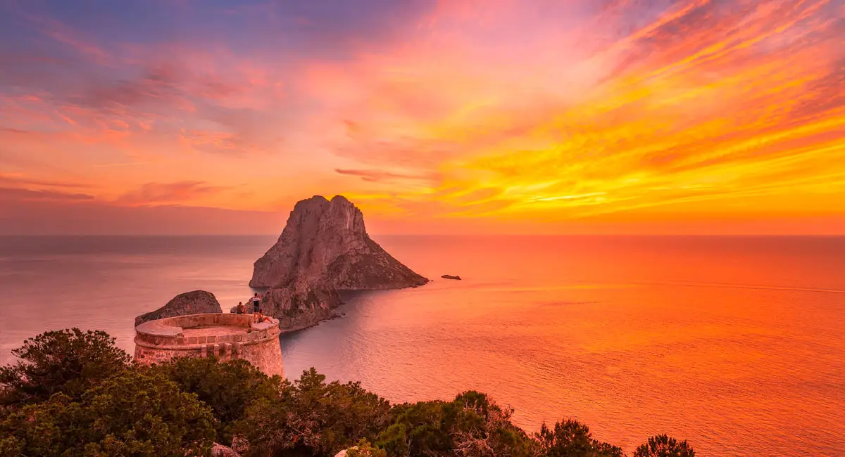 Explore the Enchanting Beauty of Ibiza Spain: Your Ultimate Travel Guide