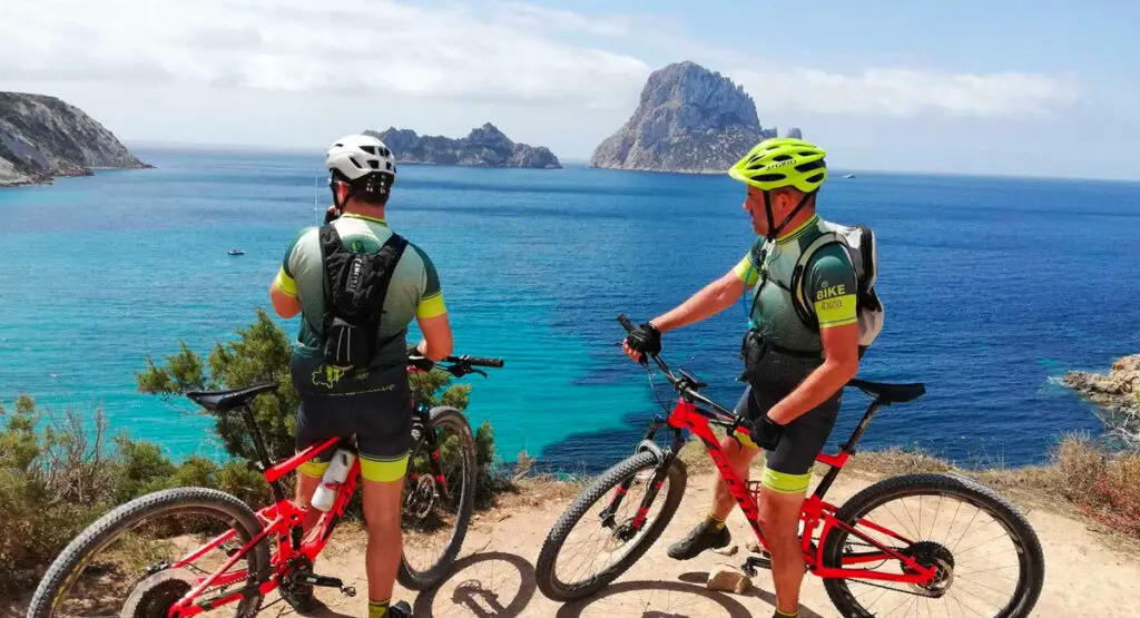 The Best Way to Explore Ibiza During the Season: Renting a Car, Bike, Bus, or Taxi?