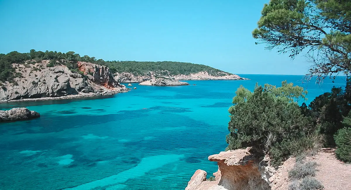 ibiza-pronunciation-demystifying-the-british-ibitha-repeat-ibiza