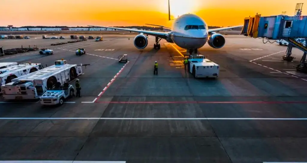 Chaos at Ibiza Airport: Tourists suffer