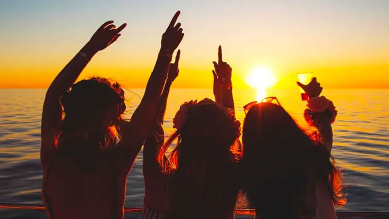 Explore the Best Sunset Cruise in Ibiza From 65€ Only!