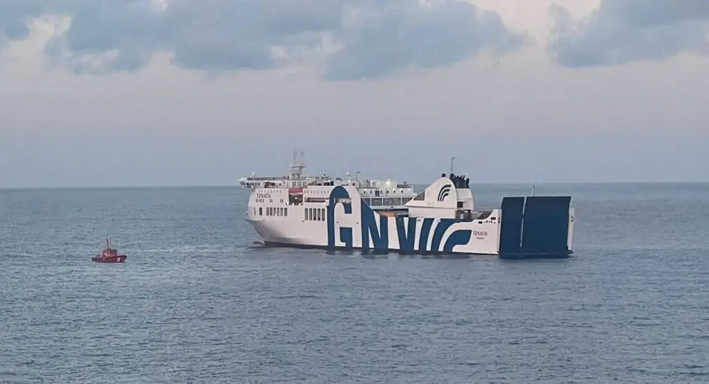 411 People Evacuated from Ferry After Engine Room Fire Near Ibiza