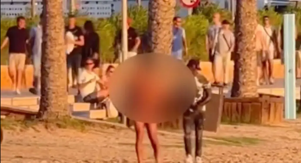 Naked Man Causes Panic on Sant Antoni Beach