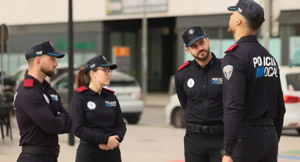 Discover how Sant Antoni tourist safety improved this summer with a 16% crime reduction, ensuring a secure visit.