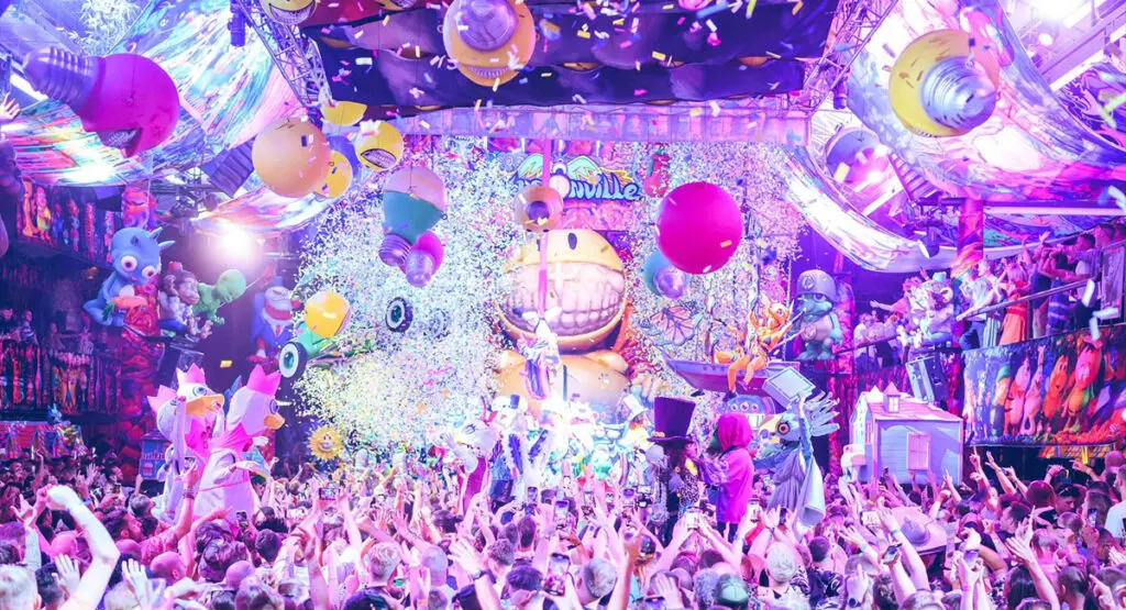 Elrow at UNVRS Unveils Spectacular Saturday Residency for 2025